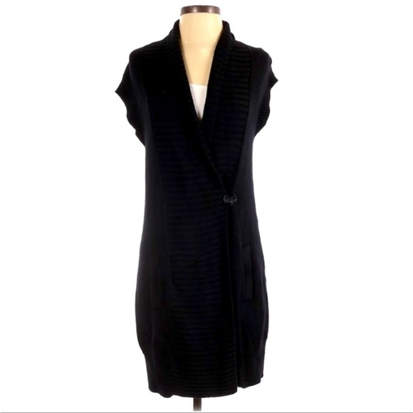 Chico’s 0 (S/4) black v neck tunic length short sleeve 1 button cardigan sweater - Picture 1 of 6